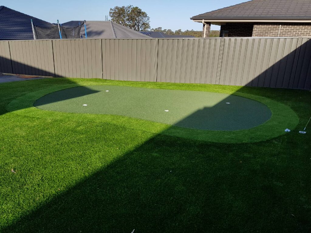 synthetic turf putting green